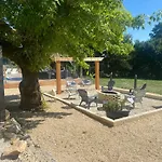 Les Hauts בית הארחה